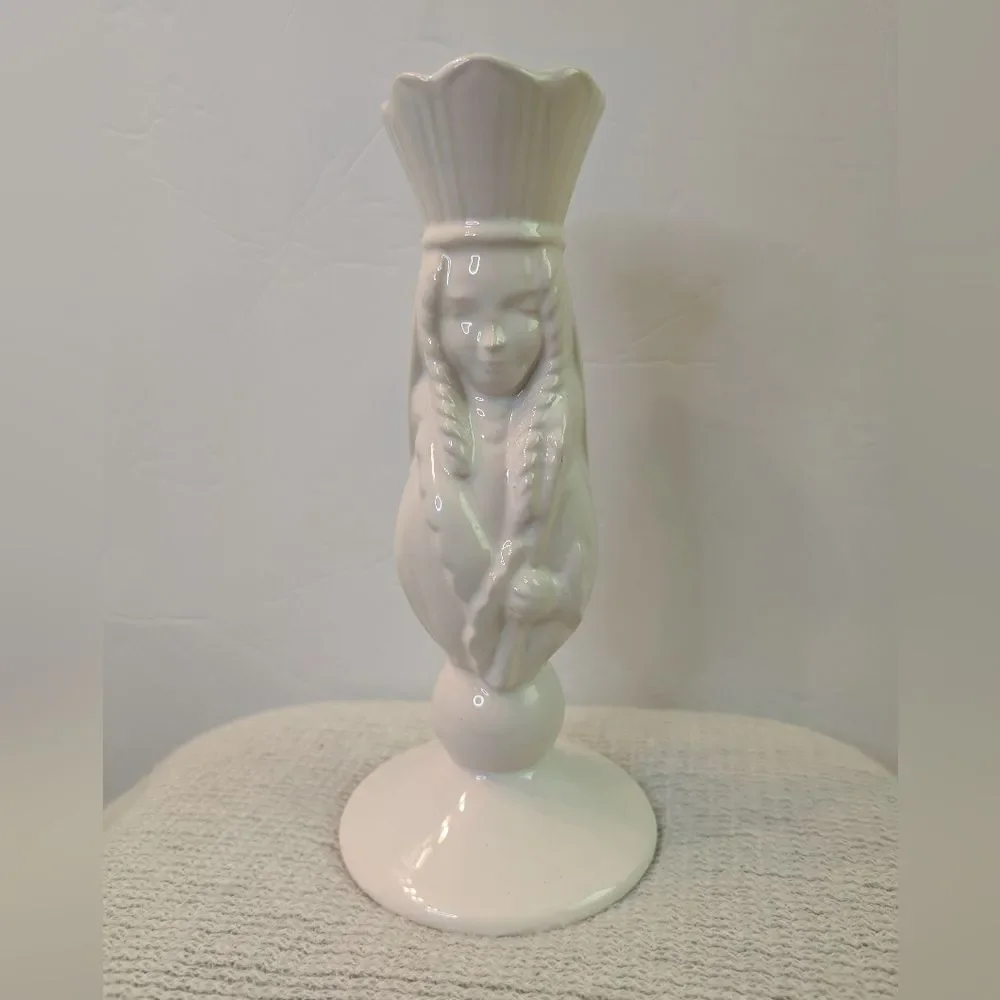 Vintage Hull Coronet Queen Vase 1959 #209